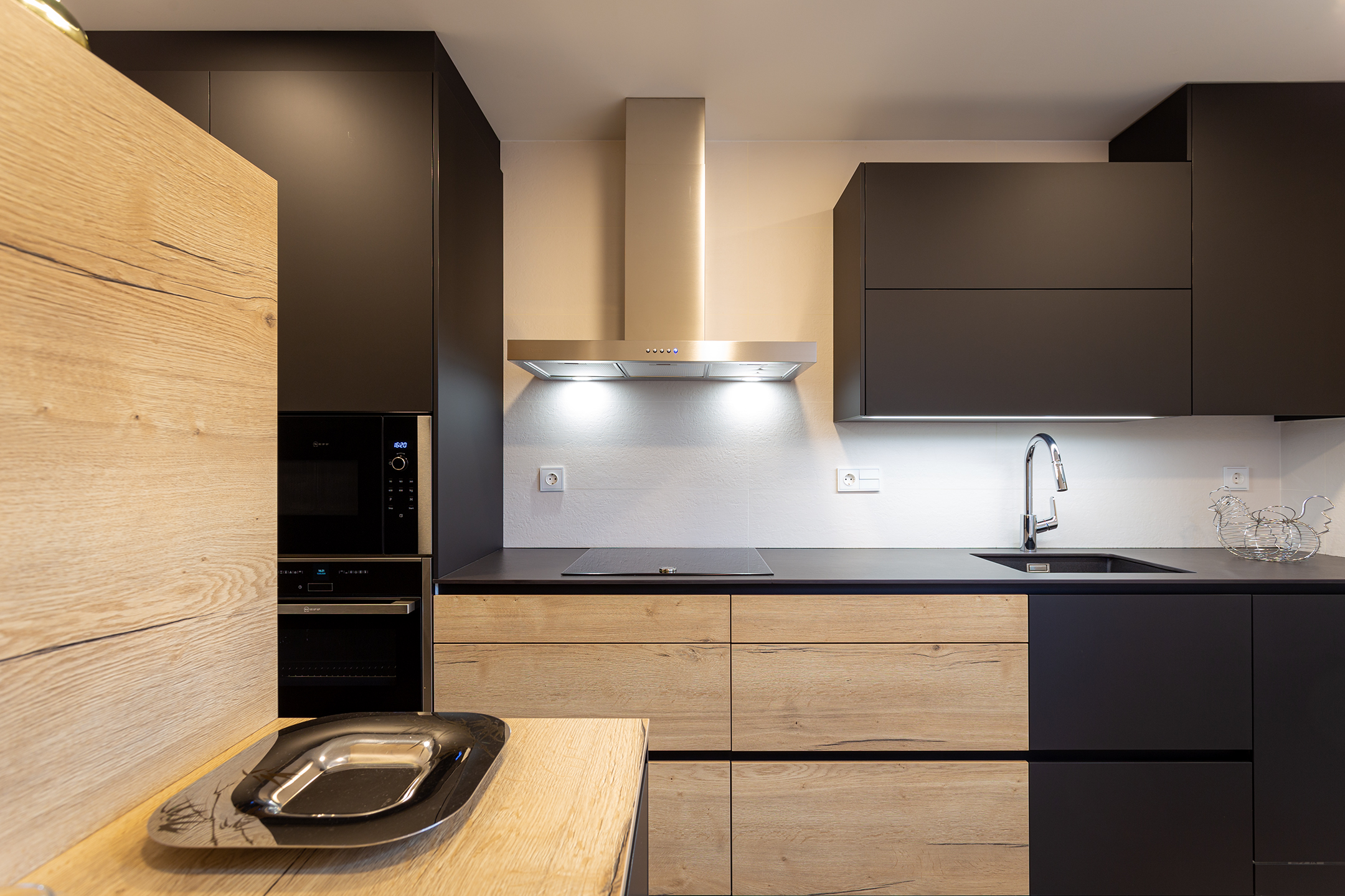Cocina negra roble y grafeno