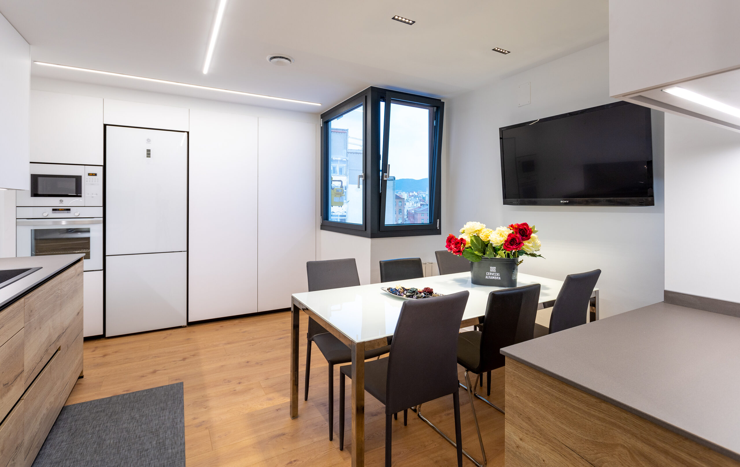 Cocina blanco Innsbuck y roble